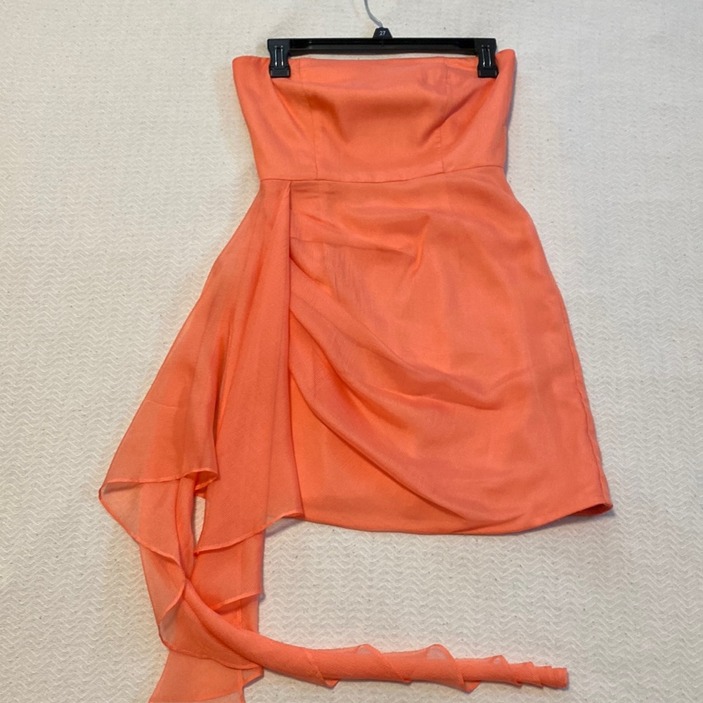 Strapless Gianni Bini dress